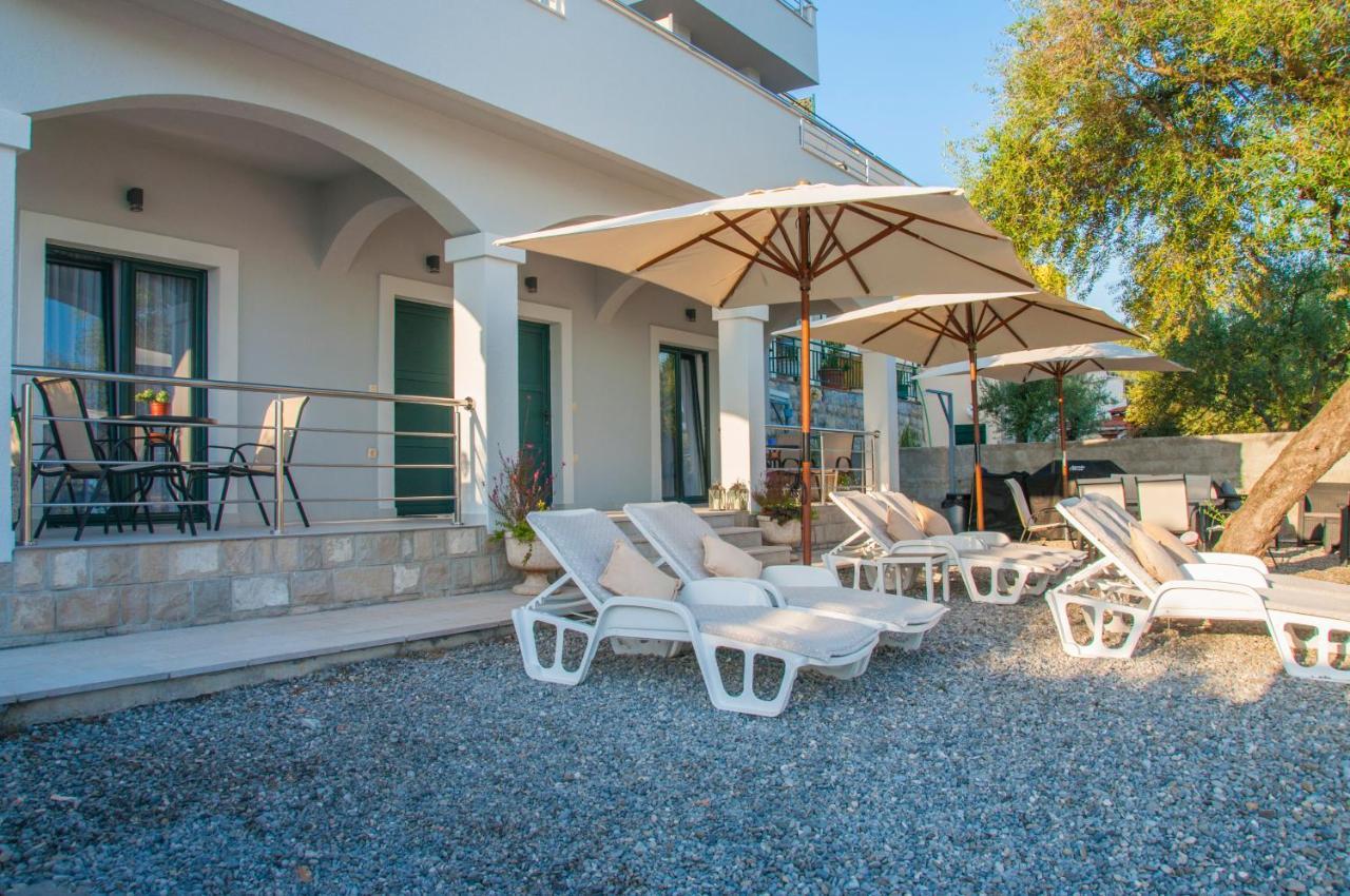 Beach Apartments Teodo Esterno foto